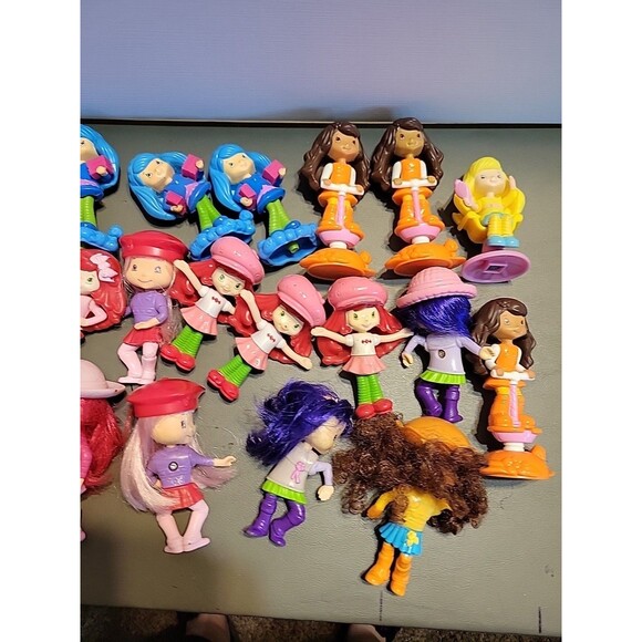 McDonald’s Happy Meal Strawberry Shortcake Figures Dolls - Picture 4 of 5